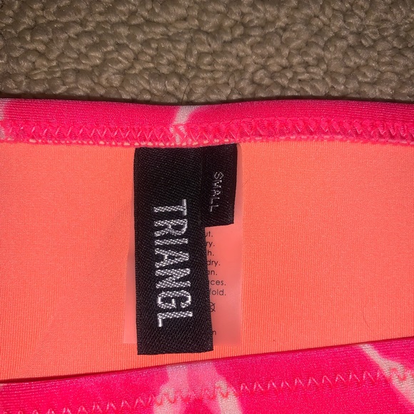 Triangl Pink Bikini Bottom. Size small. - Picture 2 of 3